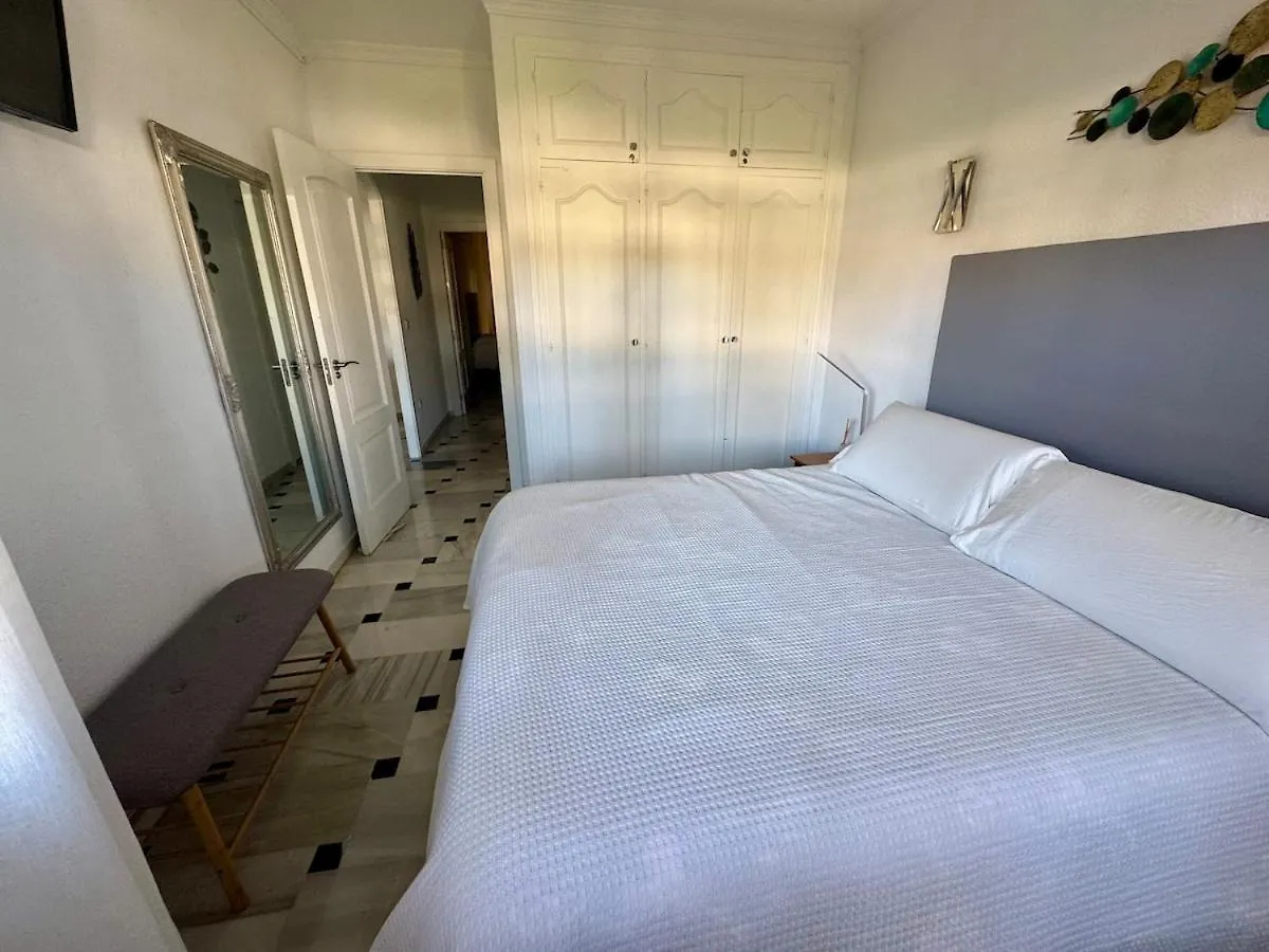 Beachfront Apartment By Holidays2Rent Sitio de Calahonda 0*,  Spain