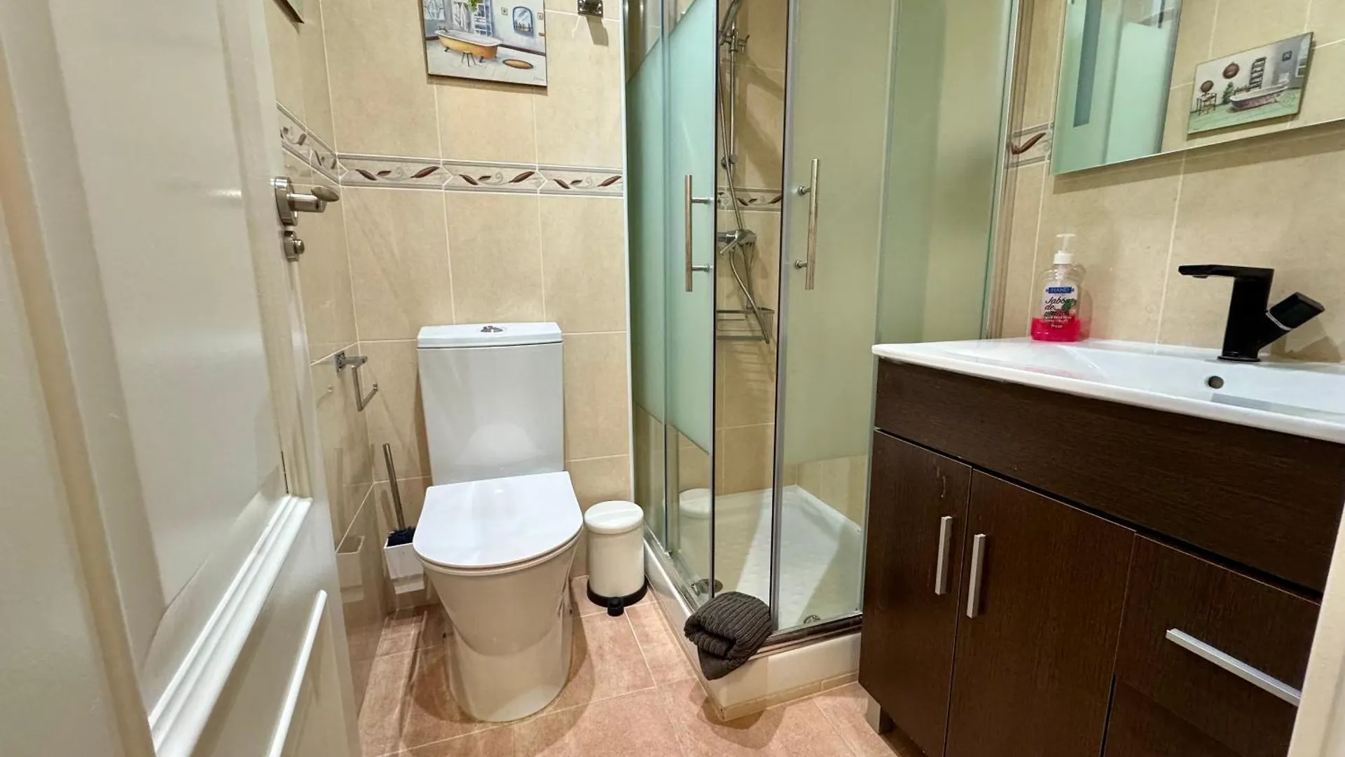 Beachfront Apartment By Holidays2Rent Sitio de Calahonda Spain