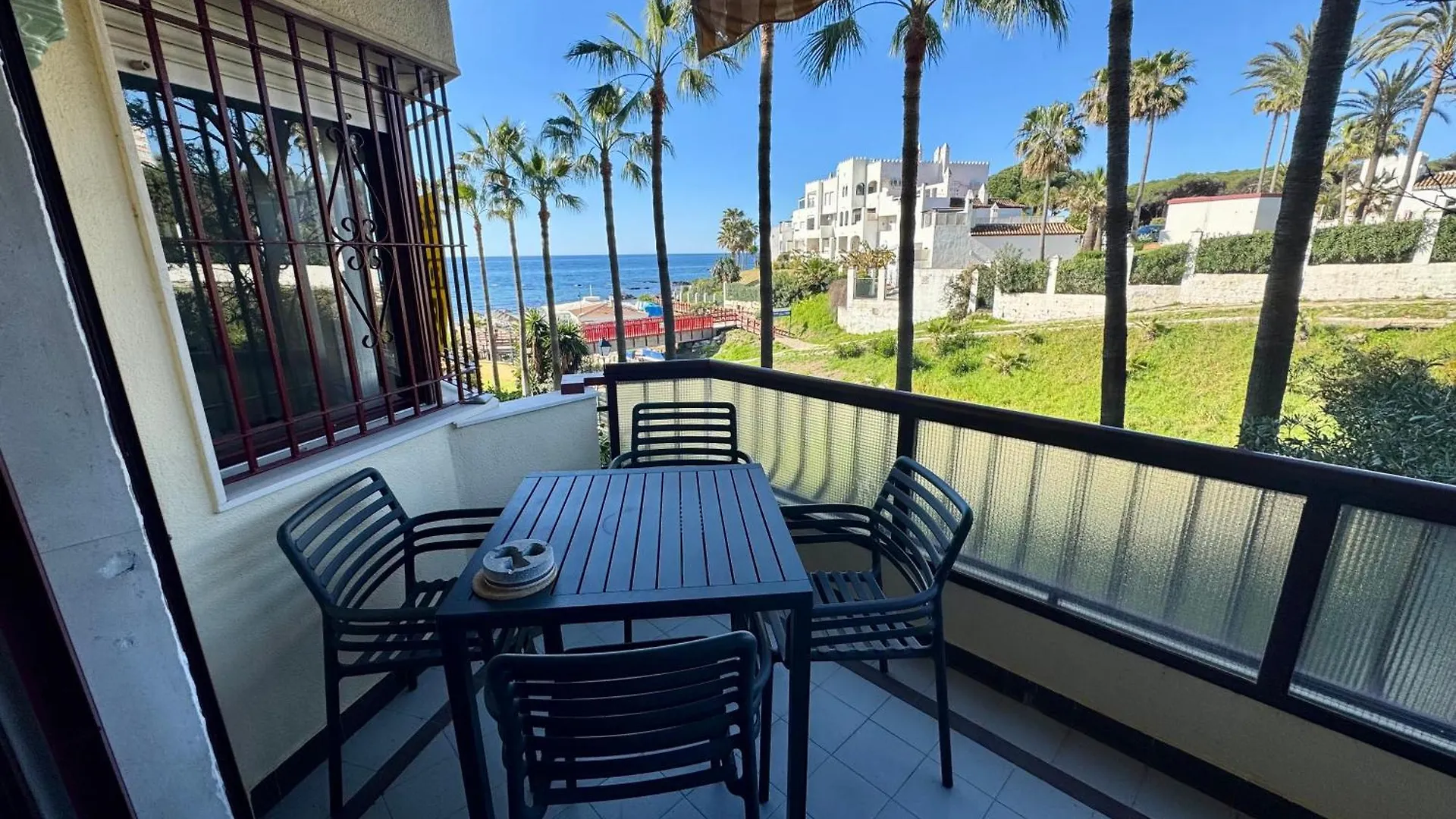 Beachfront Apartment By Holidays2Rent Sitio de Calahonda Spain